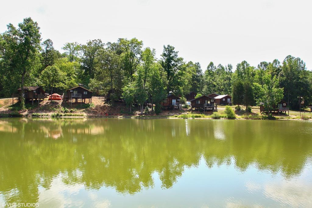 Advance Forest Lake Camping Resort Lakefront Cabin 8 מראה חיצוני תמונה