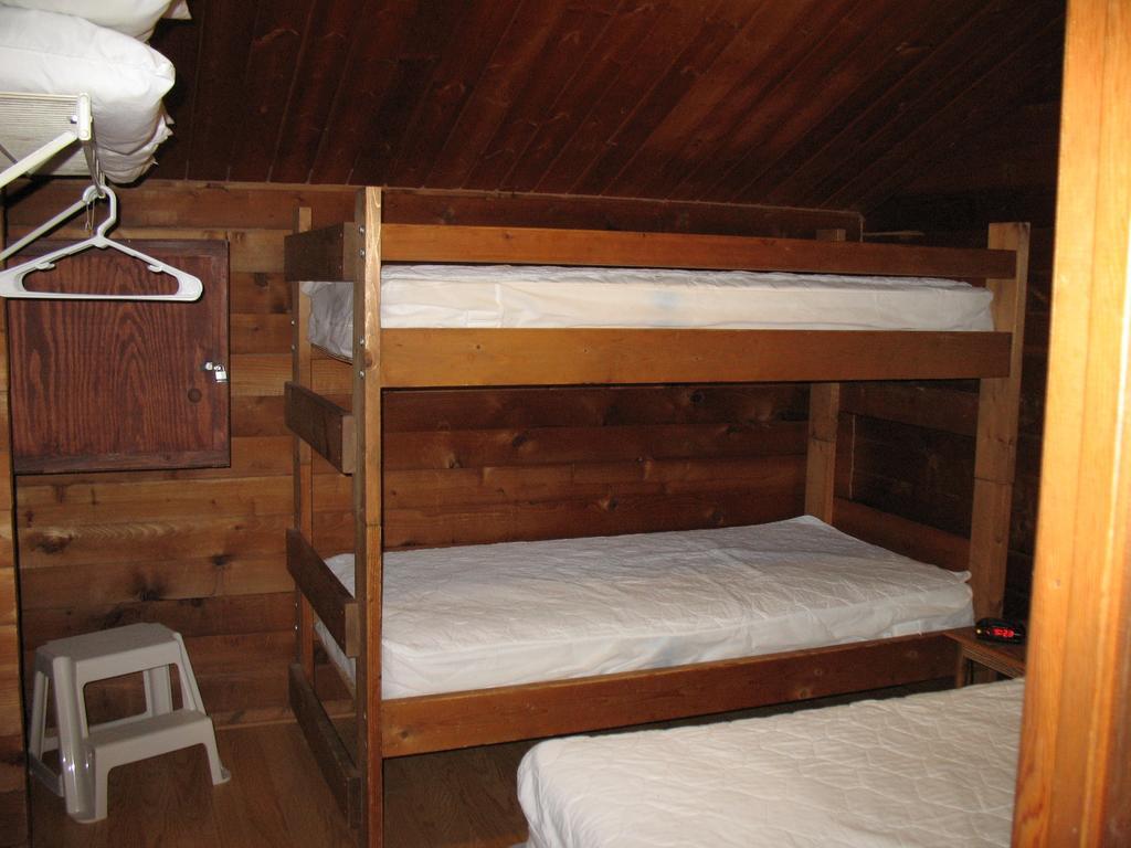Advance Forest Lake Camping Resort Lakefront Cabin 8 מראה חיצוני תמונה